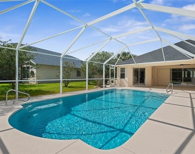 14 Colechester Lane - Photo Thumbnail 43