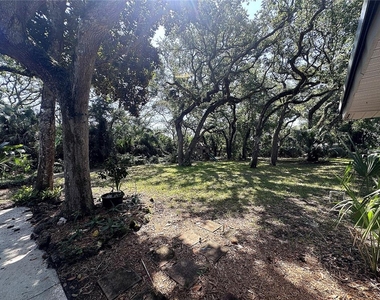 3 Elizabeth Drive E - Photo Thumbnail 23