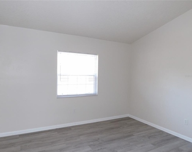 75 Wellwood Lane - Photo Thumbnail 17