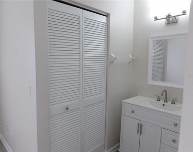 75 Wellwood Lane - Photo Thumbnail 12