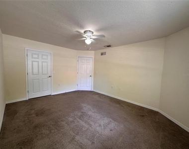 4600 E Moody Boulevard - Photo Thumbnail 8