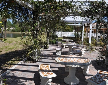 4600 E Moody Boulevard - Photo Thumbnail 16