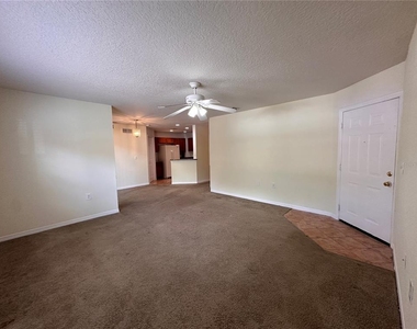 4600 E Moody Boulevard - Photo Thumbnail 2