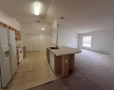 33 Rybark Lane - Photo Thumbnail 3