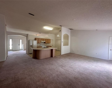 33 Rybark Lane - Photo Thumbnail 6