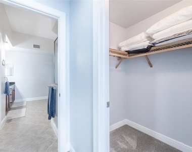 5116 Melbourne Street - Photo Thumbnail 26