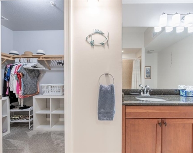 5116 Melbourne Street - Photo Thumbnail 33