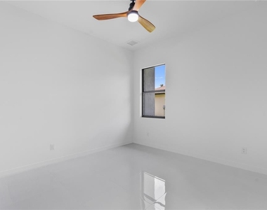 10070 Flat River St - Photo Thumbnail 19