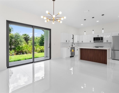 10070 Flat River St - Photo Thumbnail 12