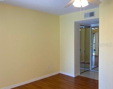 19505 Quesada Avenue - Photo Thumbnail 15