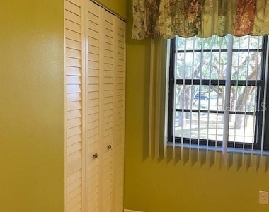 19505 Quesada Avenue - Photo Thumbnail 11