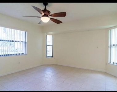 25230 Campos Drive - Photo Thumbnail 6