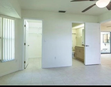 25230 Campos Drive - Photo Thumbnail 7