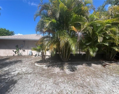 1314 Beacon Drive - Photo Thumbnail 40
