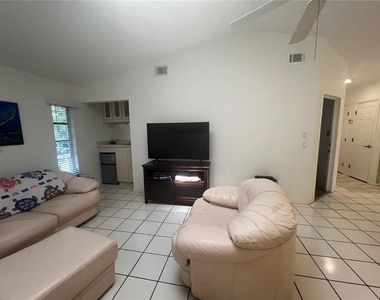 1314 Beacon Drive - Photo Thumbnail 11