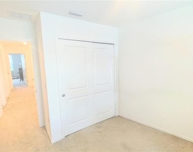 5686 Archipelago Street - Photo Thumbnail 15