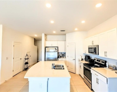 5686 Archipelago Street - Photo Thumbnail 2