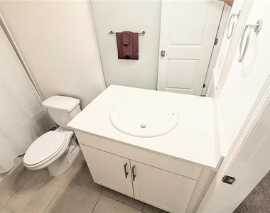 5686 Archipelago Street - Photo Thumbnail 17