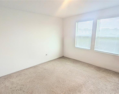 5686 Archipelago Street - Photo Thumbnail 11