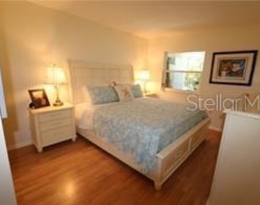 3835 Almeria Avenue - Photo Thumbnail 5