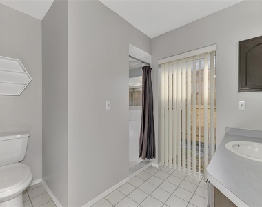 3026 Grafton Street - Photo Thumbnail 20