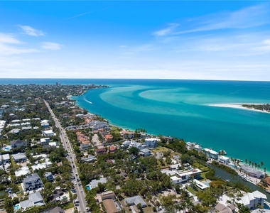 3919 Roberts Point Road - Photo Thumbnail 11