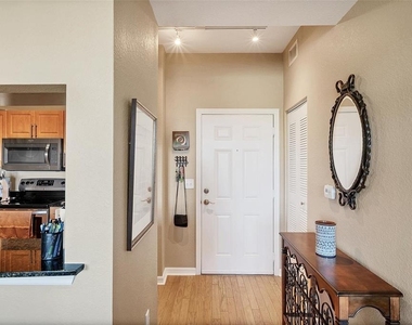 1064 N Tamiami Trail - Photo Thumbnail 7