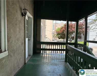 423 Front Street - Photo Thumbnail 23