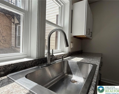 423 Front Street - Photo Thumbnail 21