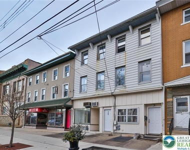 423 Front Street - Photo Thumbnail 1