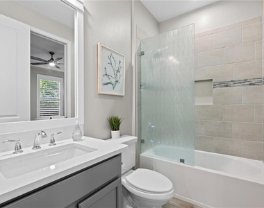 15672 Sacile Lane - Photo Thumbnail 31