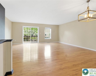 2847 Sequoia Drive - Photo Thumbnail 4