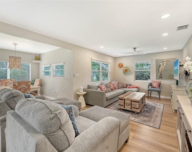 1773 Harmony Lane - Photo Thumbnail 4