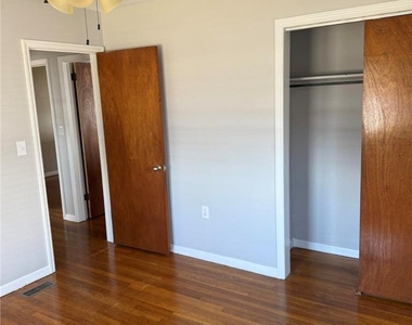 2229 Rodgers Street - Photo Thumbnail 3
