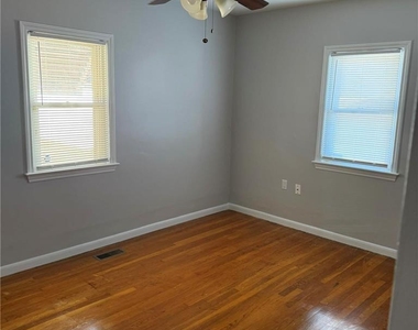 2229 Rodgers Street - Photo Thumbnail 4