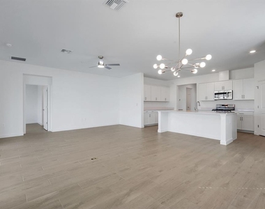 19232 Gentry Place - Photo Thumbnail 2