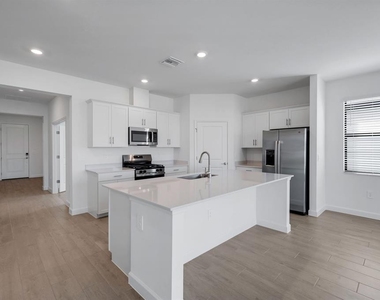 19232 Gentry Place - Photo Thumbnail 5