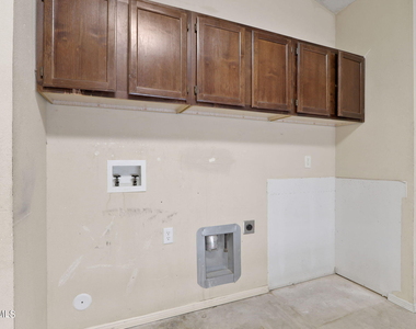 3269 Maple Point Drive - Photo Thumbnail 33