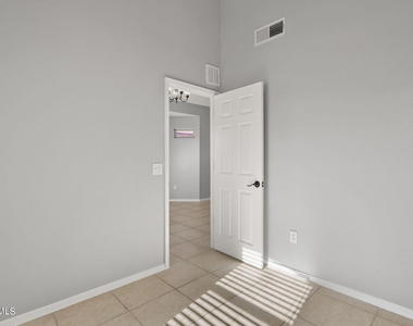 3269 Maple Point Drive - Photo Thumbnail 9