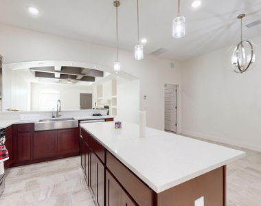 440 Soleil Road - Photo Thumbnail 5