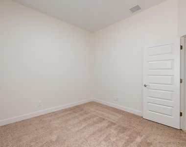440 Soleil Road - Photo Thumbnail 27