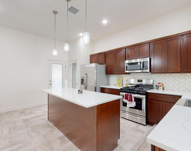 440 Soleil Road - Photo Thumbnail 6
