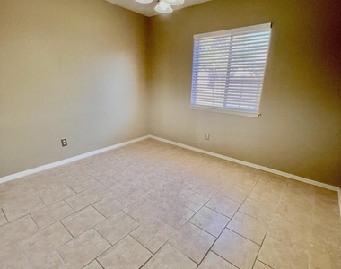 11600 Edward James Avenue - Photo Thumbnail 3
