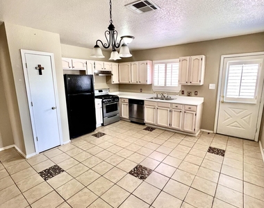 11600 Edward James Avenue - Photo Thumbnail 1