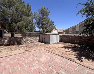 11600 Edward James Avenue - Photo Thumbnail 7