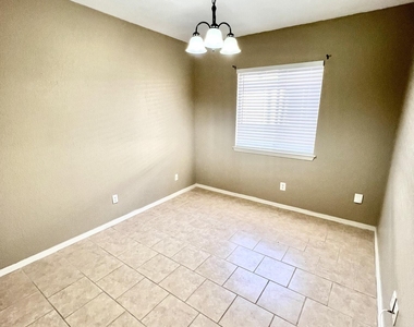 11600 Edward James Avenue - Photo Thumbnail 4