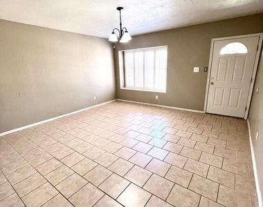 11600 Edward James Avenue - Photo Thumbnail 2