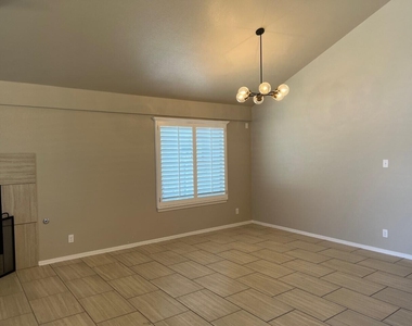 12624 Paseo Rae Avenue - Photo Thumbnail 4
