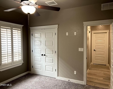 14231 Richard Wiles Avenue - Photo Thumbnail 20