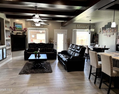 14231 Richard Wiles Avenue - Photo Thumbnail 5